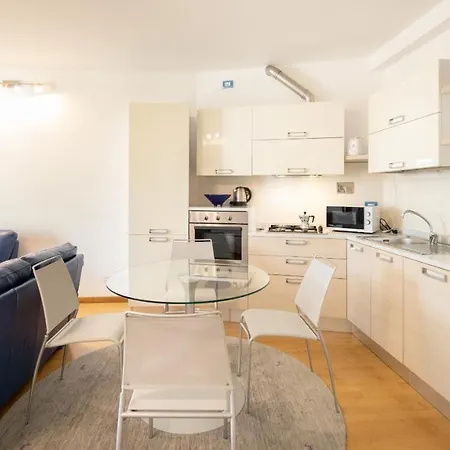 Garden Terrace Luxury Flat In Center Town Appartamento *