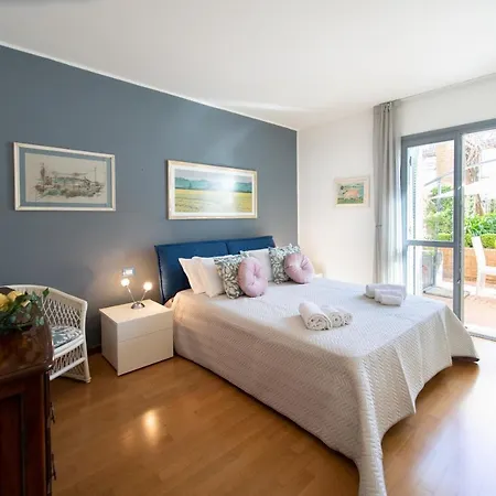 Garden Terrace Luxury Flat In Center Town Appartamento Lucca