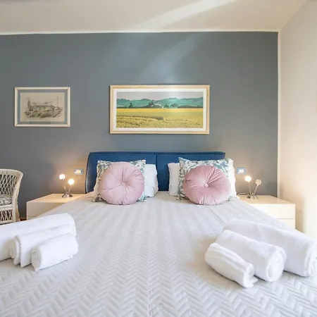 Garden Terrace Luxury Flat In Center Town